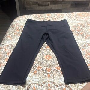 Black Cropped Leggings